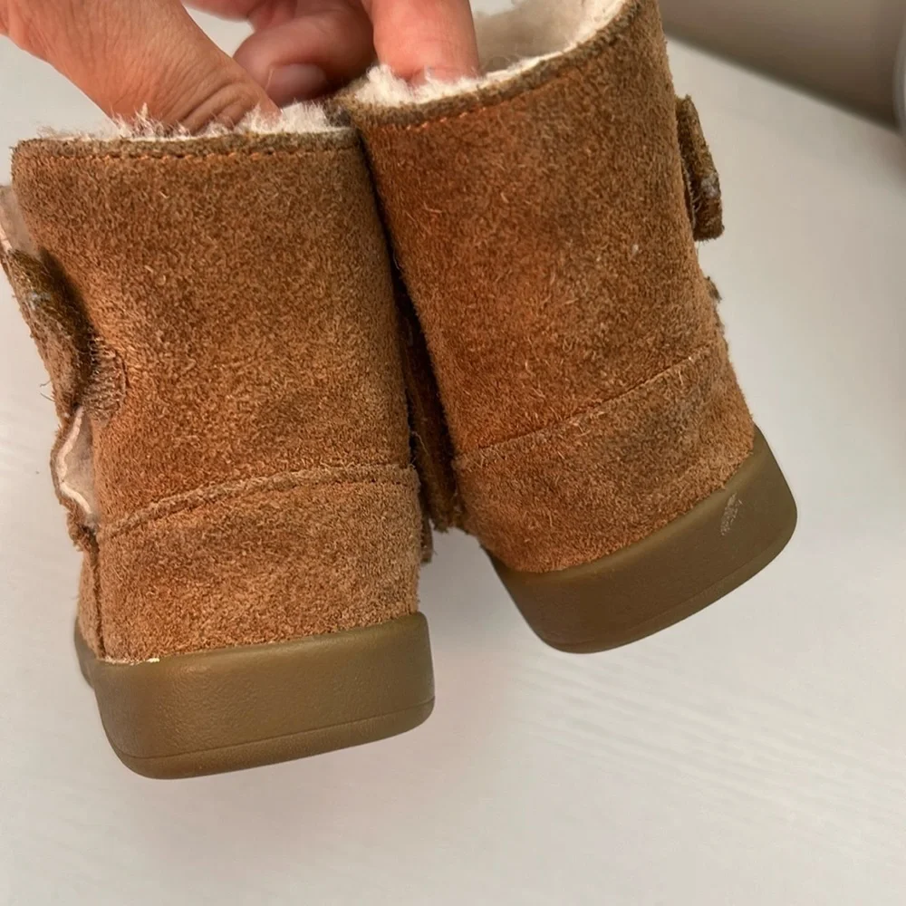 Keelan Toddler Ugg Boots Chestnut Size 2/3